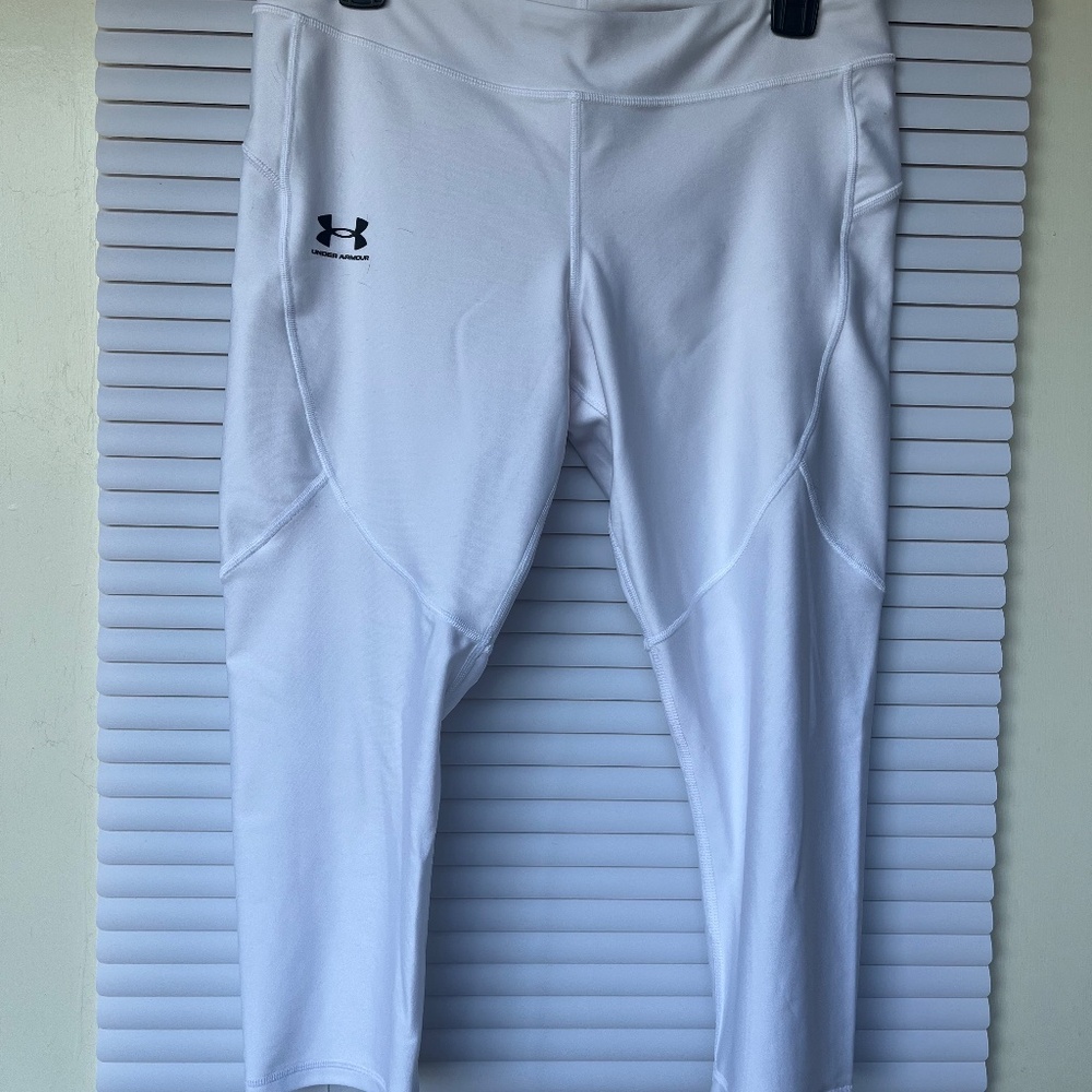 Under Armour Cropped Leggings